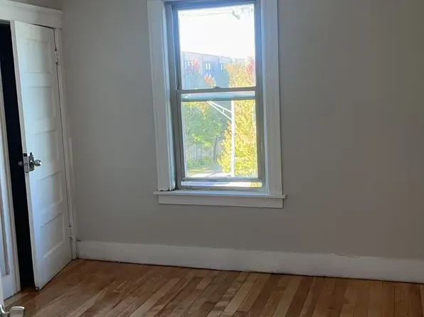 26 South St #C, Worcester, MA 01604