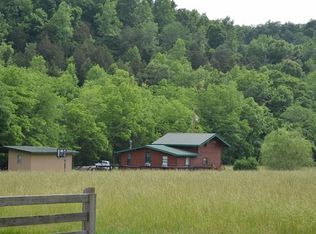 1587 Brush Creek Rd, Burkesville, KY 42717