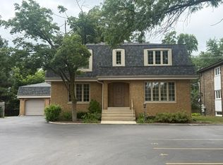 522 S La Grange Rd #1N, La Grange, IL 60525