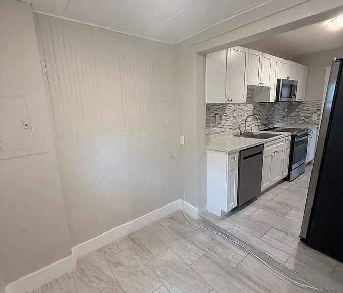 1103 Drew St #1 — Photo 19