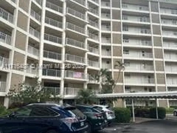 3090 N Course Dr APT 401, Pompano Beach, FL 33069
