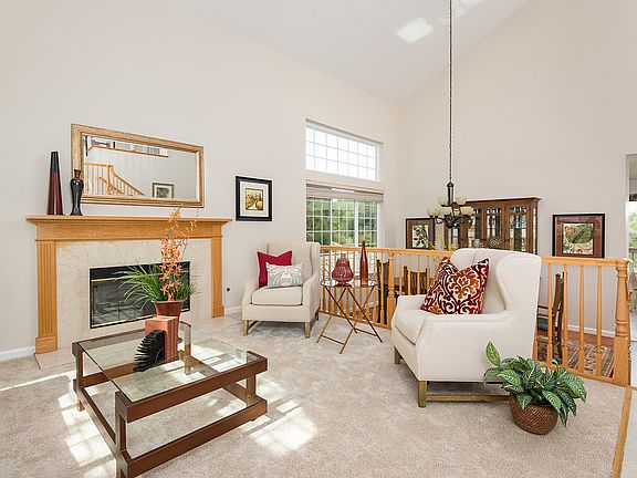 3rd image of 8357 Creekside Dr