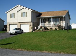 330 Holswart Dr, Shippensburg, PA 17257