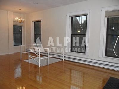 2nd image of 424 Shawmut Ave #3