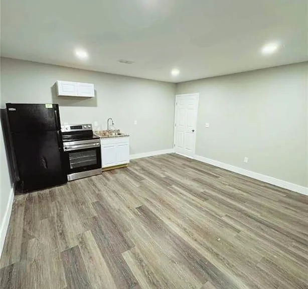 555 Paines Ave NW — Photo 11
