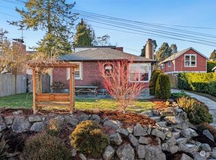 9231 11th Ave NW, Seattle, WA 98117