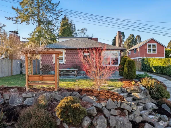 9231 11th Avenue NW, Seattle, WA 98117