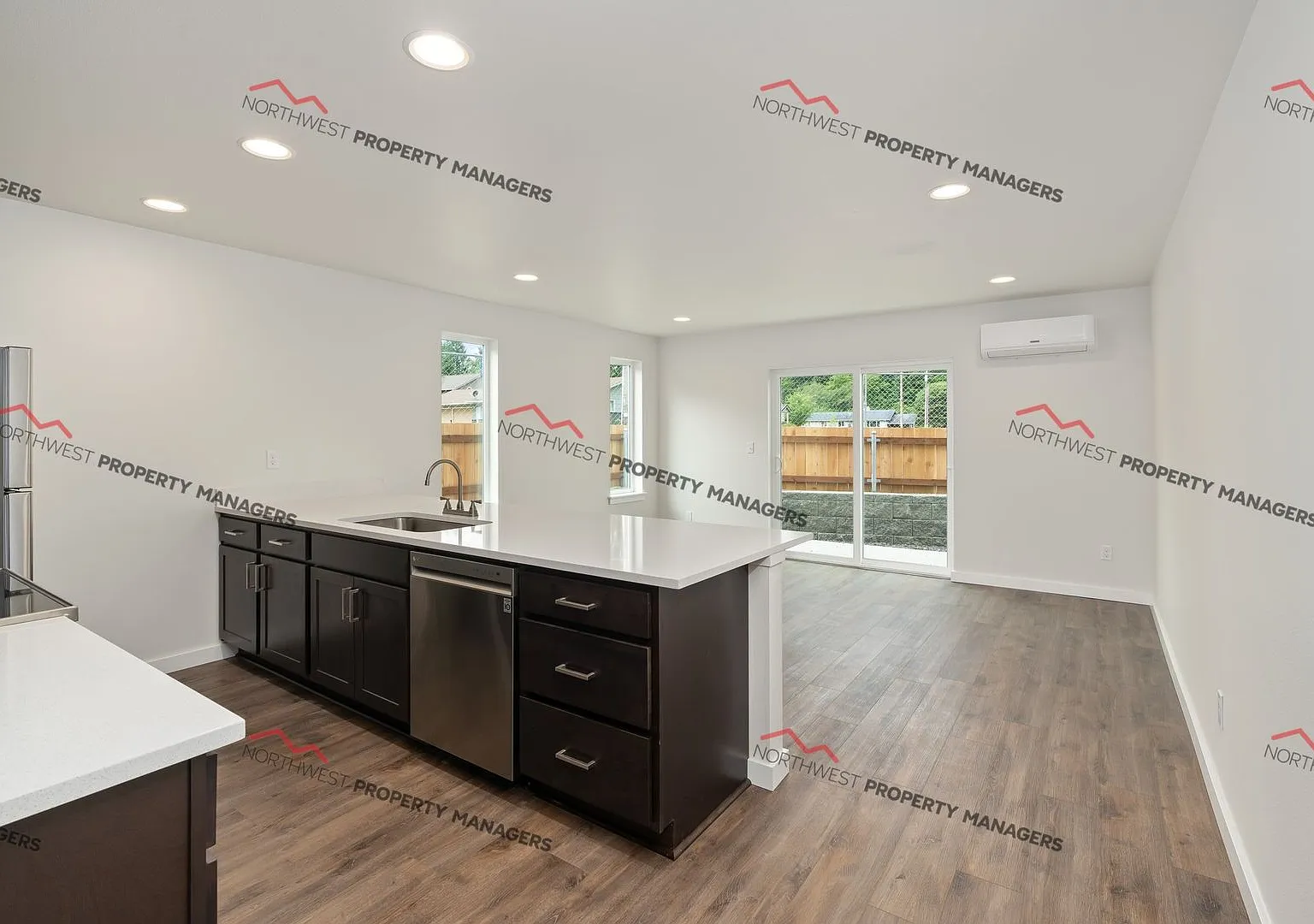 r280 Stella Station Townhomes — Photo 3