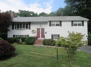 30 Rockland Dr, Brockton, MA 02301