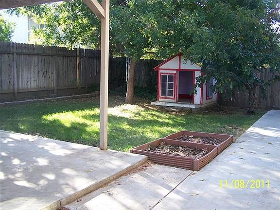 2nd image of 1410 Garfield Dr