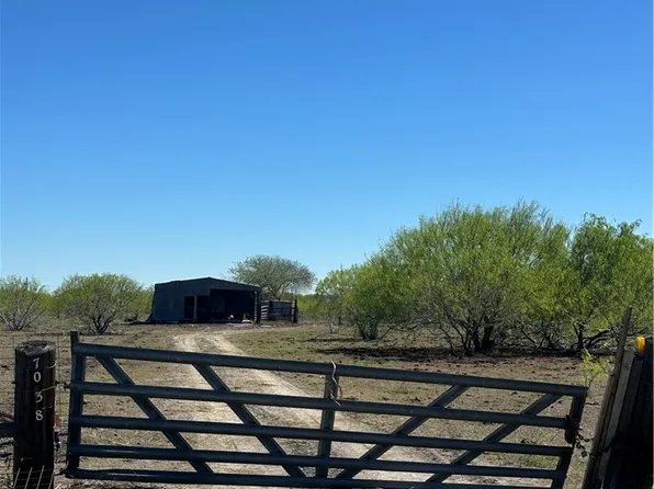 7038 County Road 2567, Sinton, TX 78387