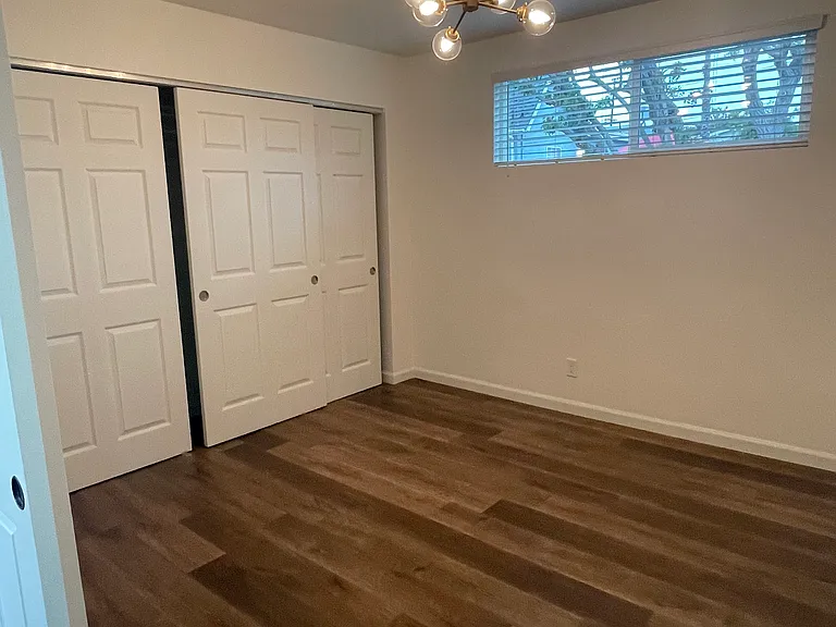 5138 S Hillcrest Dr — Photo 11