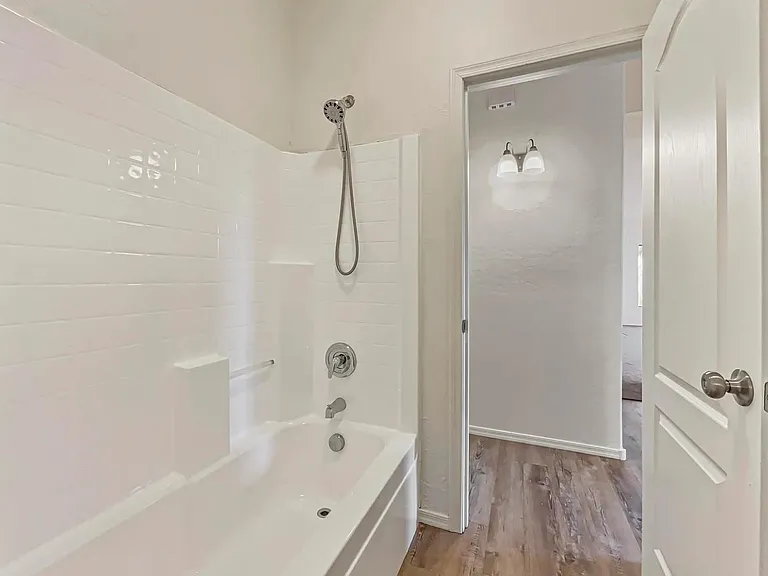 3732 W Glass Ln — Photo 17