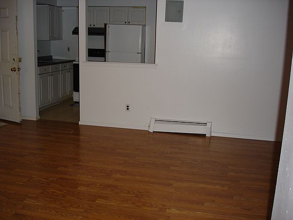 4th image of 4268 Parsons Boulevard # Fl 1
