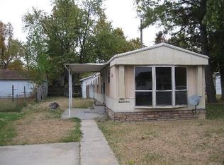 103 E 17th St, Metropolis, IL 62960