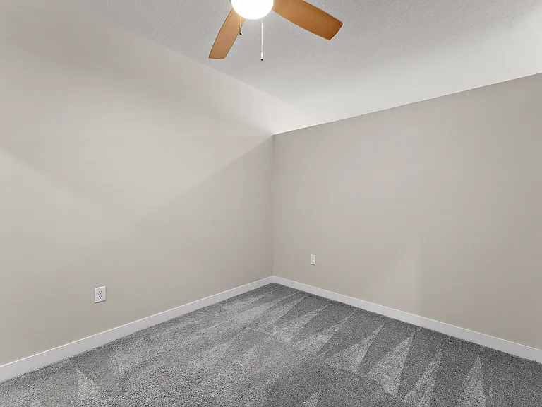 Altitude Residences — Photo 33