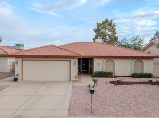 10233 E Navajo Pl, Sun Lakes, AZ 85248