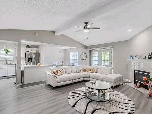 3rd image of 3147 New York St #66.9