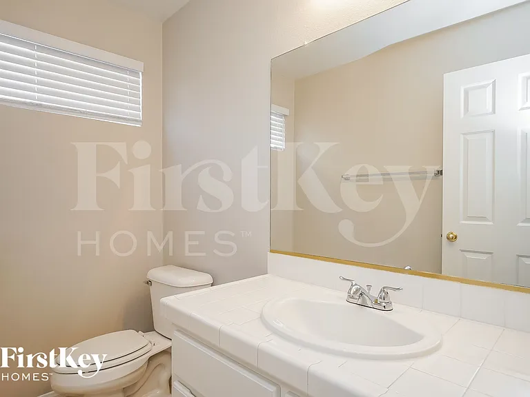 8136 Kokoma Dr — Photo 15