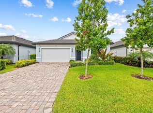 2950 Shortleaf Ave, Lauderdale Lakes, FL 33311