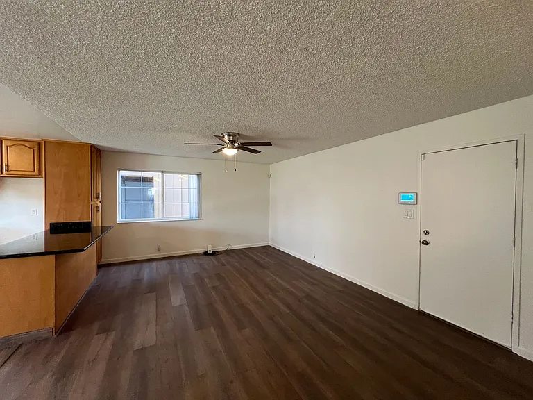 838 El Dorado St — Photo 13