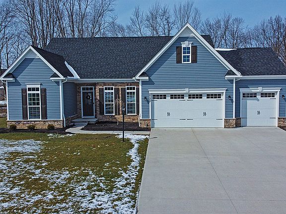 3rd image of 2730 Fairview Dr