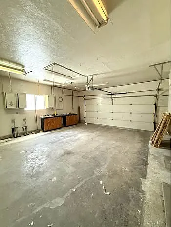 1586 Golden Gate St — Photo 18