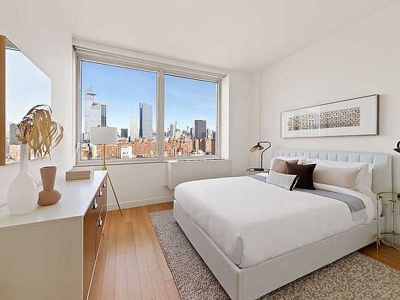 4th image of 450 W 17th St APT 1911