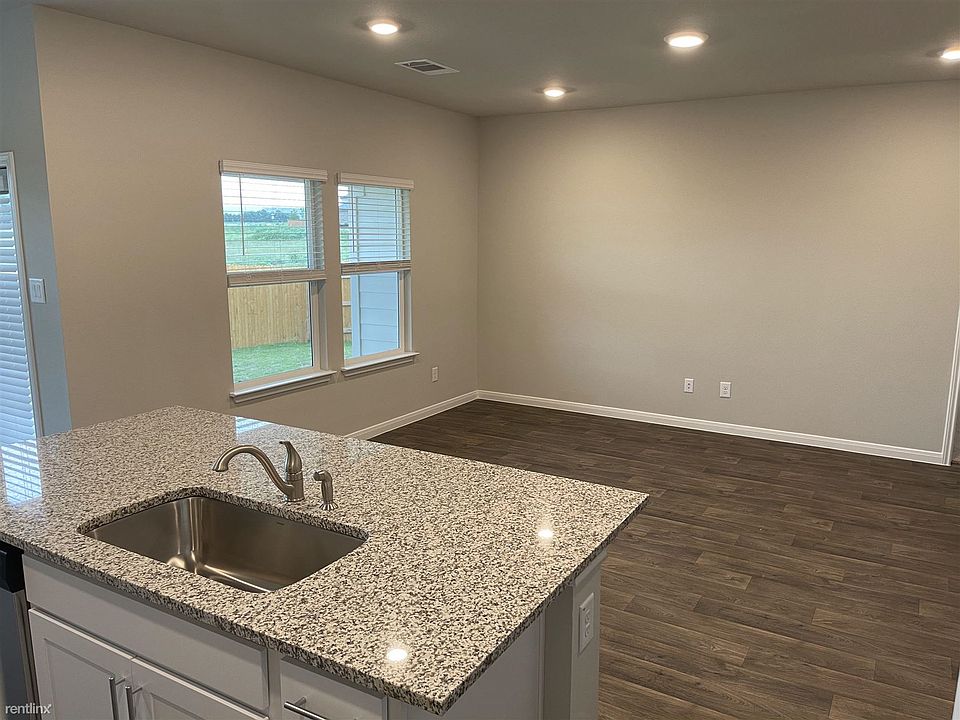 1st image of 132 Pronghorn Cir