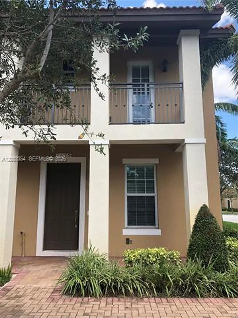1129 SW 147th Ter th 1129, Pembroke Pines, FL 33027 — Photo 3