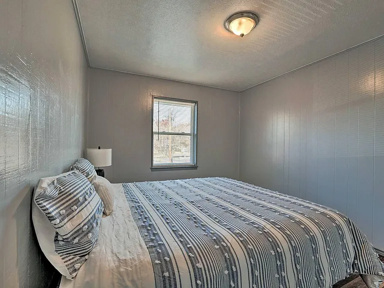 301 Thomas St #2 — Photo 16