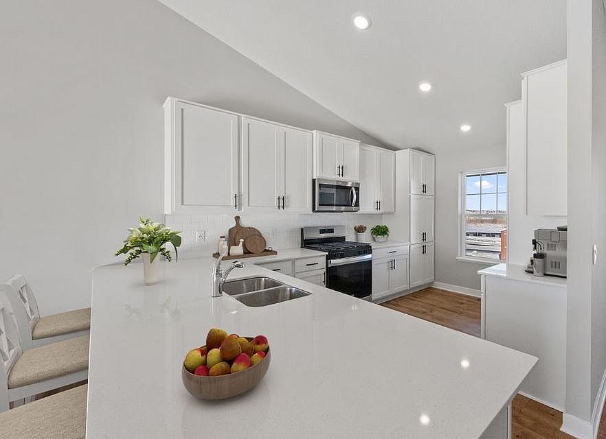 1st image of 2278 Latour Dr
