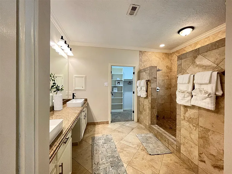 1715 Country Squire Dr — Photo 28