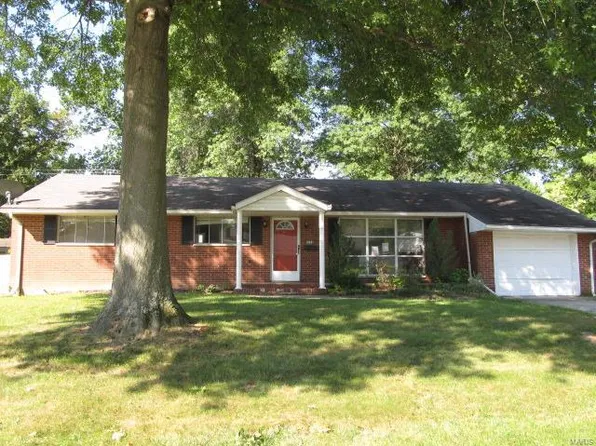 4308 Wedgewood Dr, Alton, IL 62002