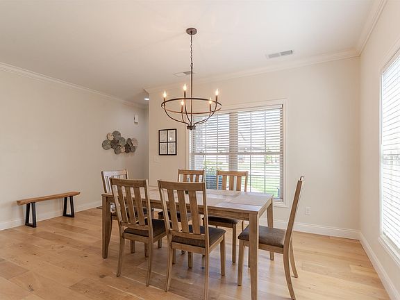5th image of 8305 Nolia Ln