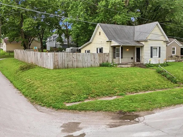 511 E North Main St, Richmond, MO 64085