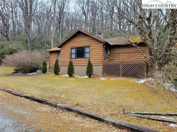 743 Edmisten Road, Blowing Rock, NC 28605