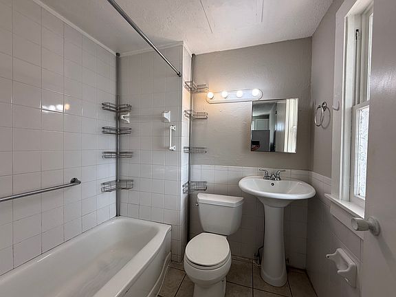 5th image of 5150 6th St APT 1