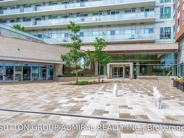 1830 Bloor St W #637 — Photo 2