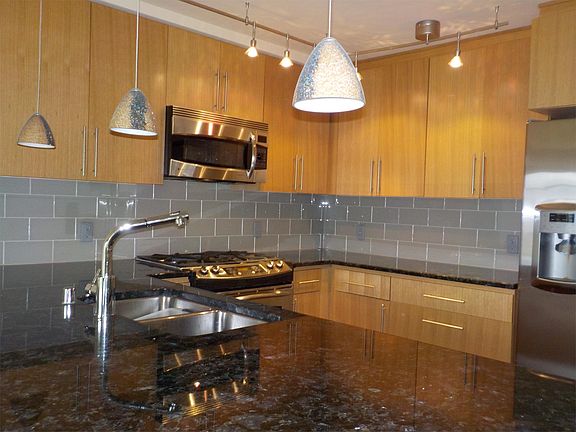 2nd image of 511 100th Ave NE APT 302-1