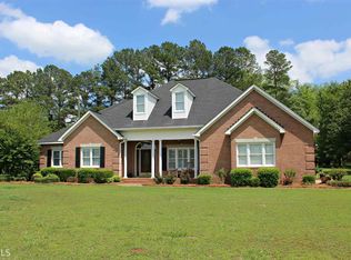 56 Kent Dr, Forsyth, GA 31220