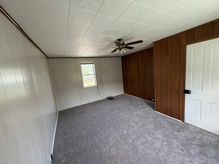 615 Bigler Ave — Photo 8