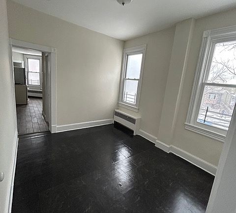 5th image of 1023 Van Duzer St #1