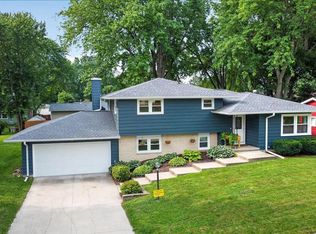 929 Ring St, Sun Prairie, WI 53590