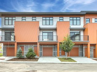 400 Belmont St SW #109, Calgary, AB T2X4C1