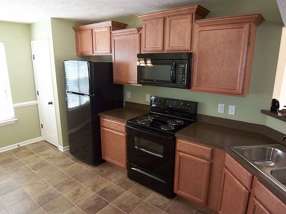 5th image of 2140 Victory Gallop Ln