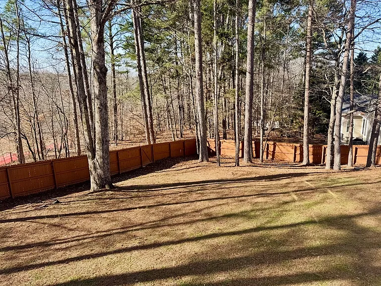 1136 Fieldstone Dr — Photo 10