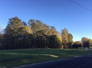 7516 Strader Rd, Summerfield, NC 27358