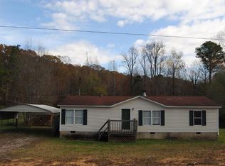 698 Lisbon Rd, Chickamauga, GA 30707