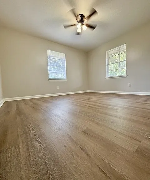 120 Leisure Ln — Photo 7